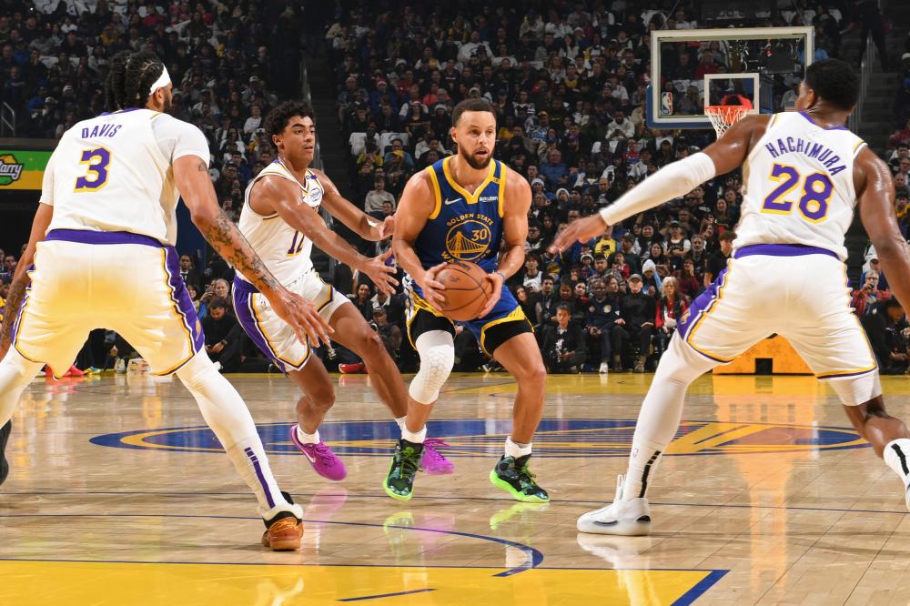 场均贡献 场均贡献