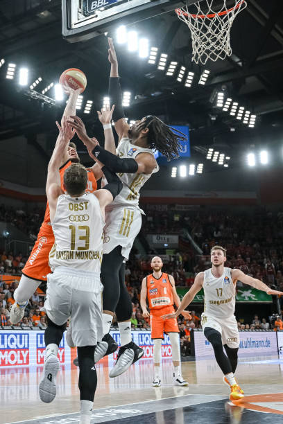 瞩目的篮球 瞩目的篮球