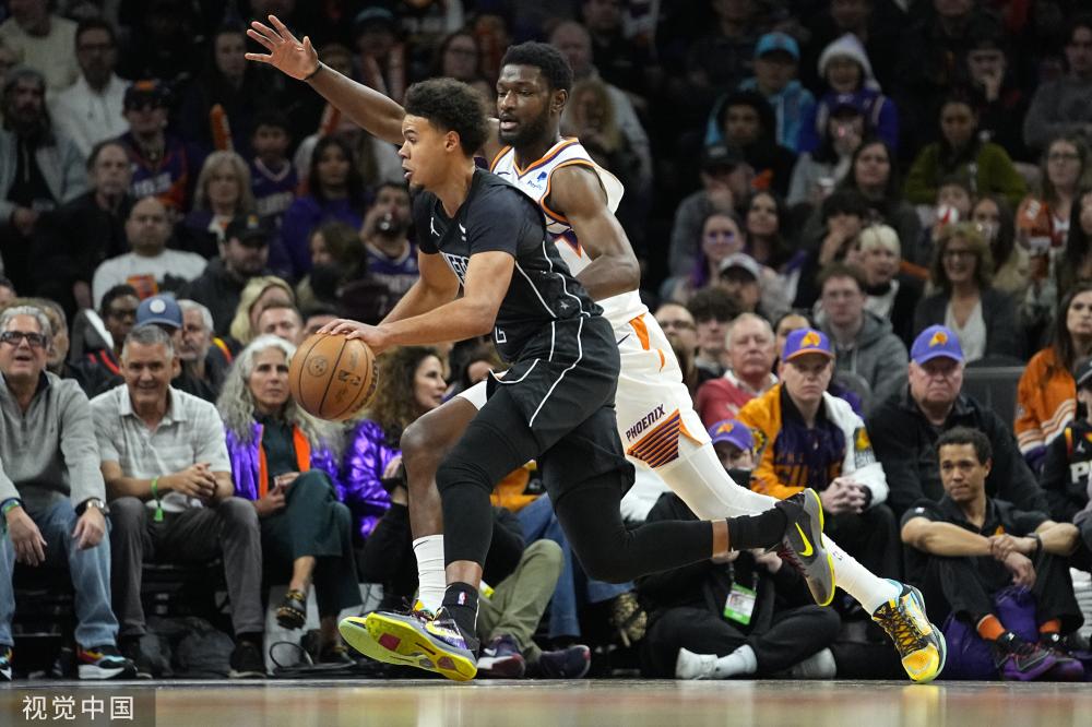 足球发展的 足球发展的