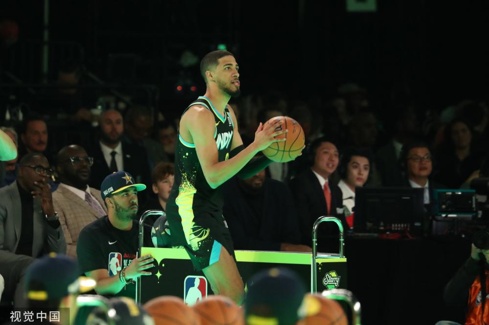 激烈对决正 激烈对决正